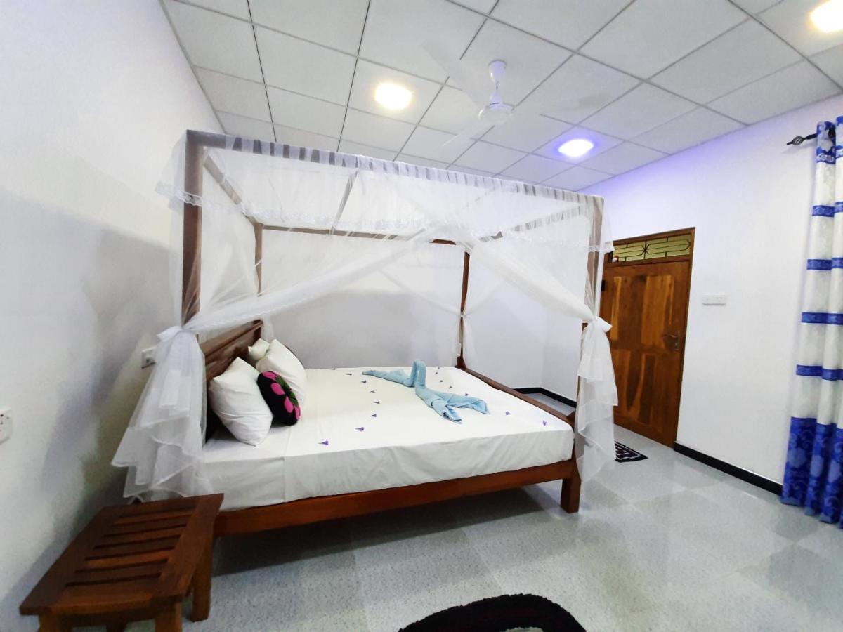 Galaxy View Homestay Сигирия Экстерьер фото