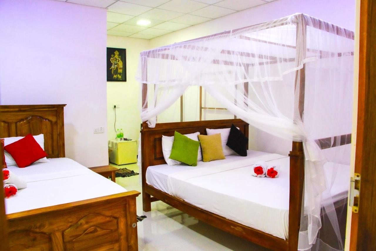 Galaxy View Homestay Сигирия Экстерьер фото