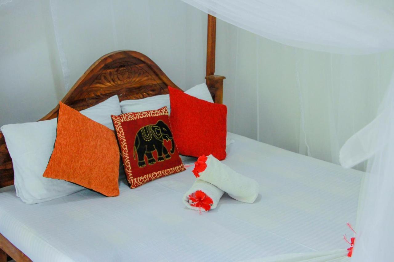 Galaxy View Homestay Сигирия Экстерьер фото