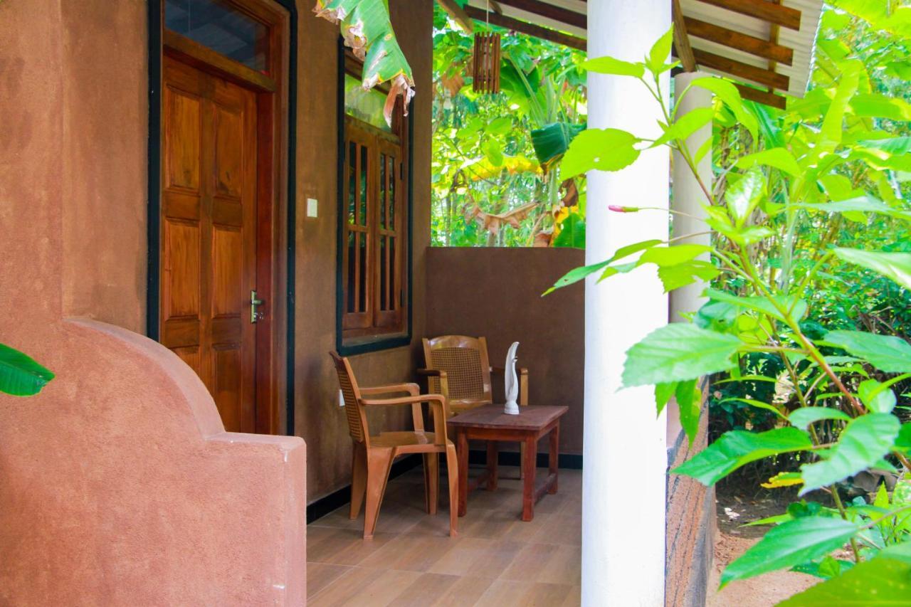 Galaxy View Homestay Сигирия Экстерьер фото