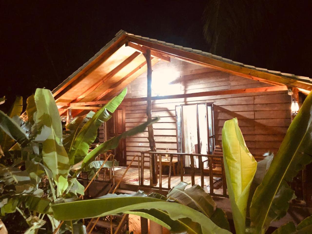 Galaxy View Homestay Сигирия Экстерьер фото